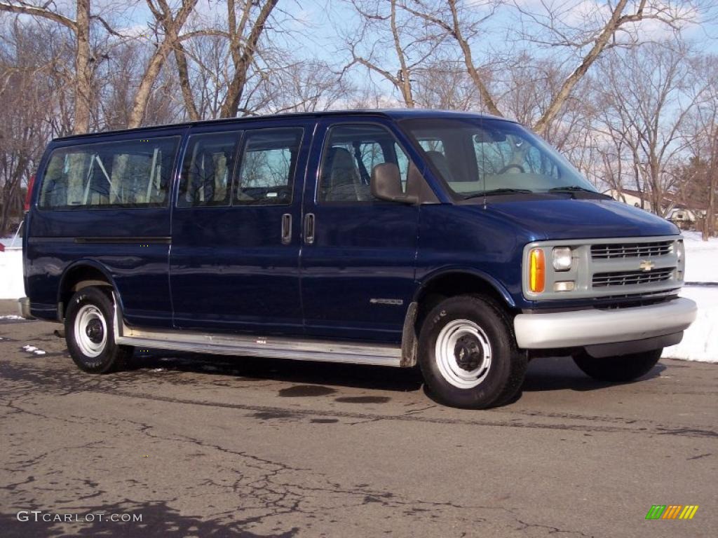 2001 Express 3500 LS Extended Passenger Van - Indigo Blue Metallic / Medium Gray photo #11