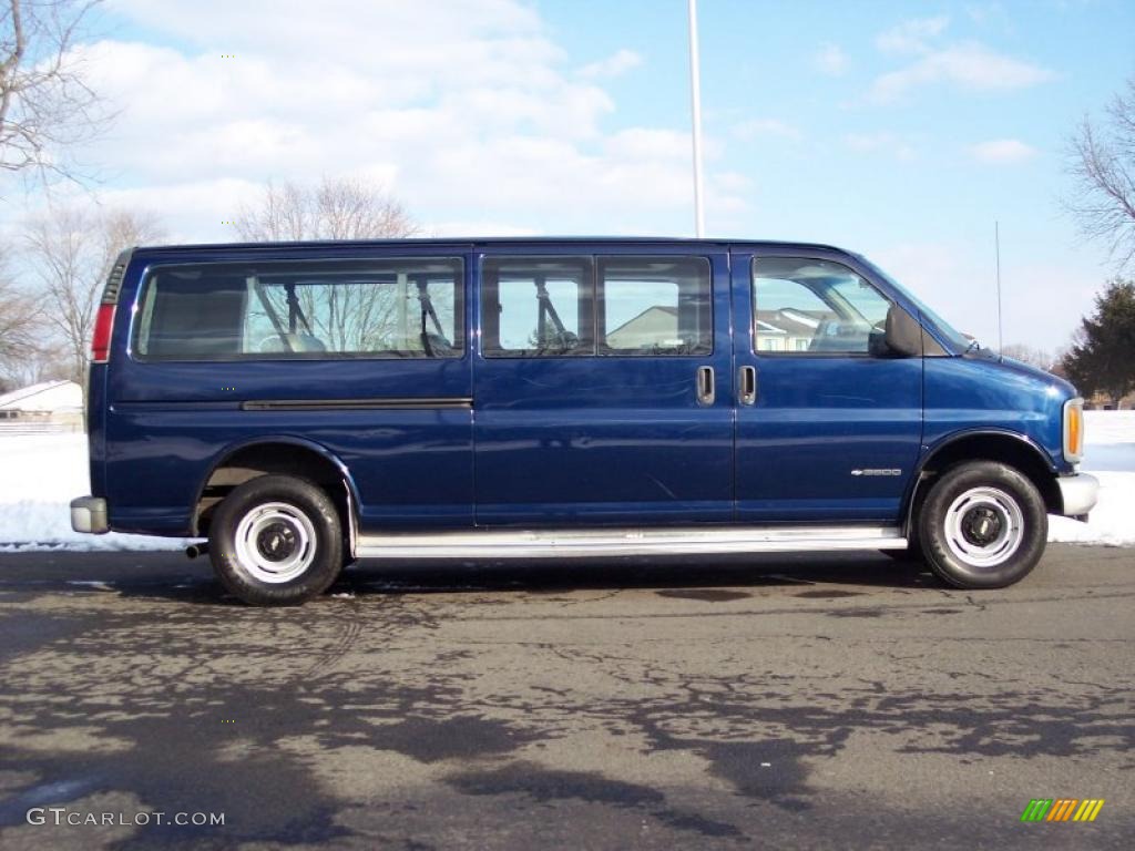 2001 Express 3500 LS Extended Passenger Van - Indigo Blue Metallic / Medium Gray photo #13
