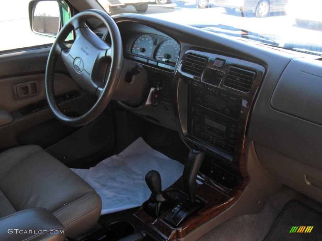 1999 4Runner Limited 4x4 - Imperial Jade Green Mica / Oak photo #19