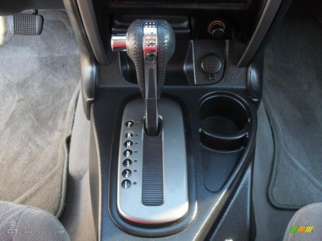 2004 Isuzu Axiom S 4 Speed Automatic Transmission Photo #43571190