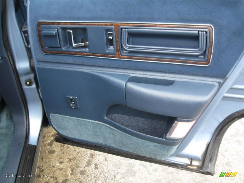 1992 Buick Roadmaster Limited Blue Door Panel Photo #43579438