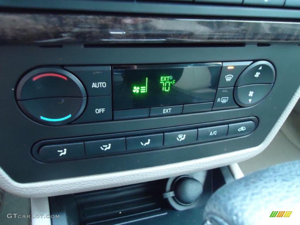 2006 Mercury Milan V6 Premier Controls Photo #43590203