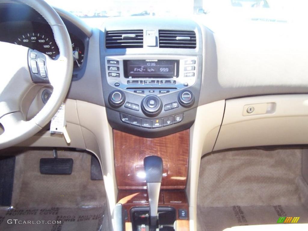 2006 Accord EX-L Sedan - Nighthawk Black Pearl / Ivory photo #8