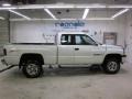 Bright White - Ram 1500 Sport Extended Cab 4x4 Photo No. 3