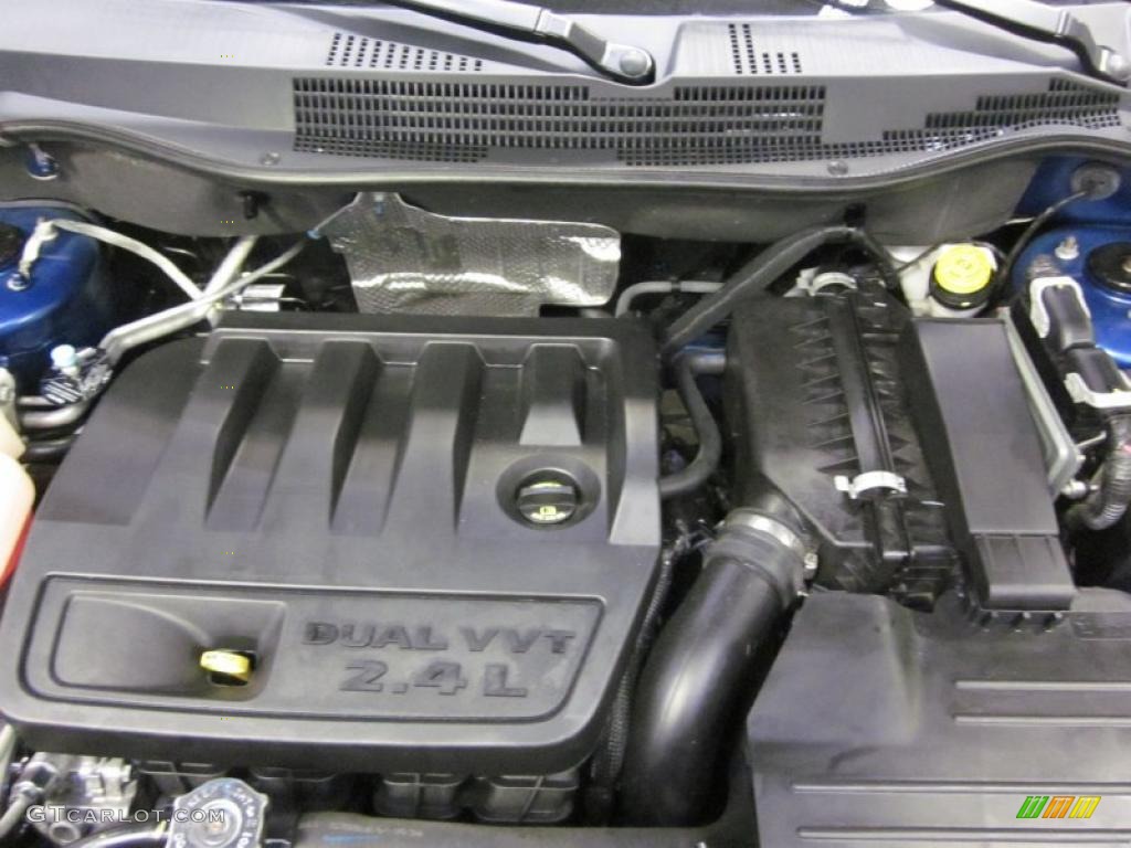 2010 Dodge Caliber R/T 2.4 Liter DOHC 16-Valve VVT 4 Cylinder Engine Photo #43603901