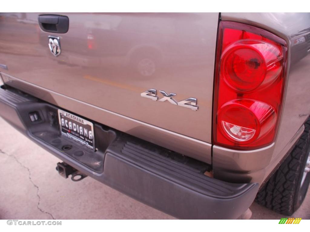 2009 Ram 2500 ST Quad Cab 4x4 - Light Khaki Metallic / Medium Slate Gray photo #7