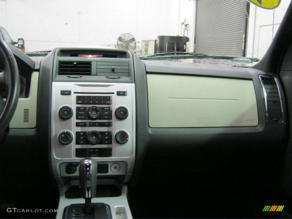 2008 Mariner V6 4WD - Black Pearl Slate / Black photo #22