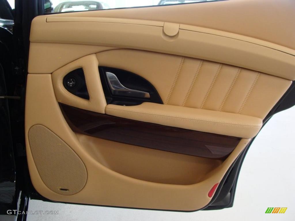 2007 Maserati Quattroporte Standard Quattroporte Model Beige Door Panel Photo #43615068