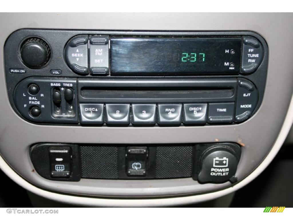 2002 Chrysler PT Cruiser Touring Controls Photo #43622280