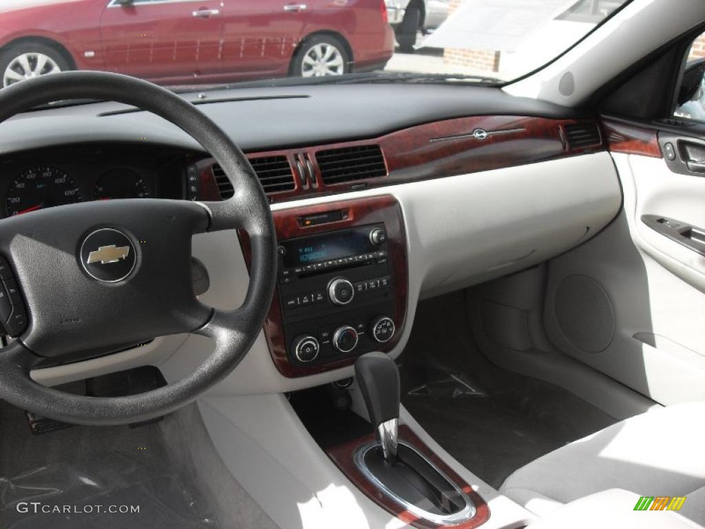 2008 Impala LS - Black / Gray photo #28