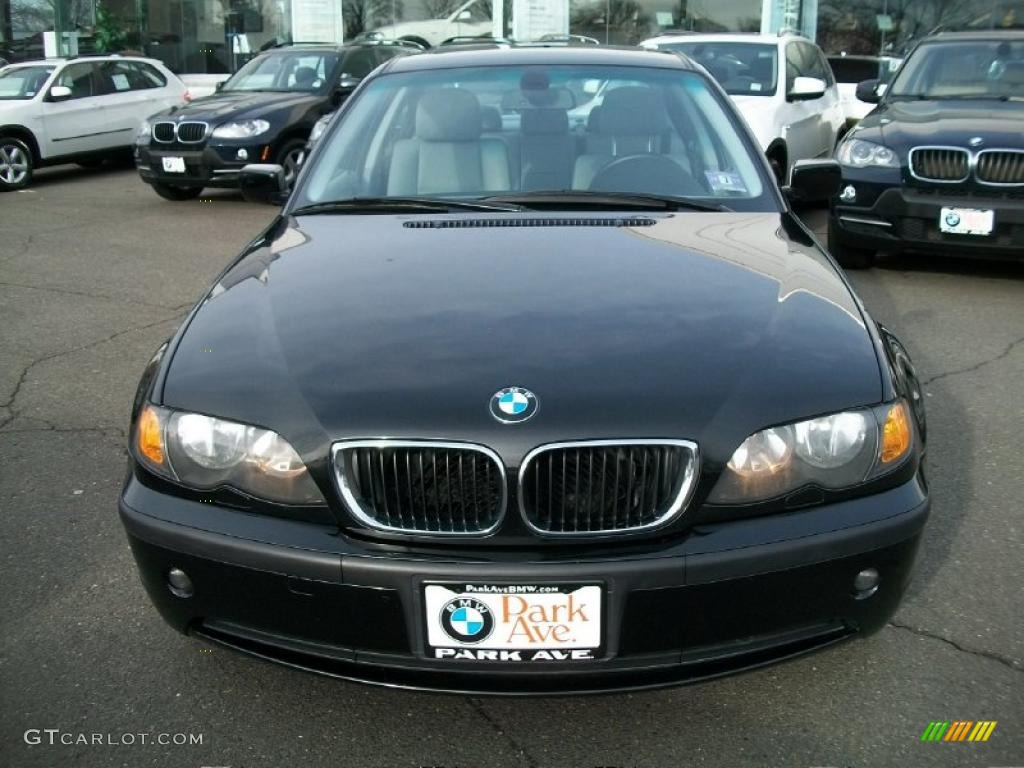 2003 3 Series 325xi Sedan - Jet Black / Grey photo #2