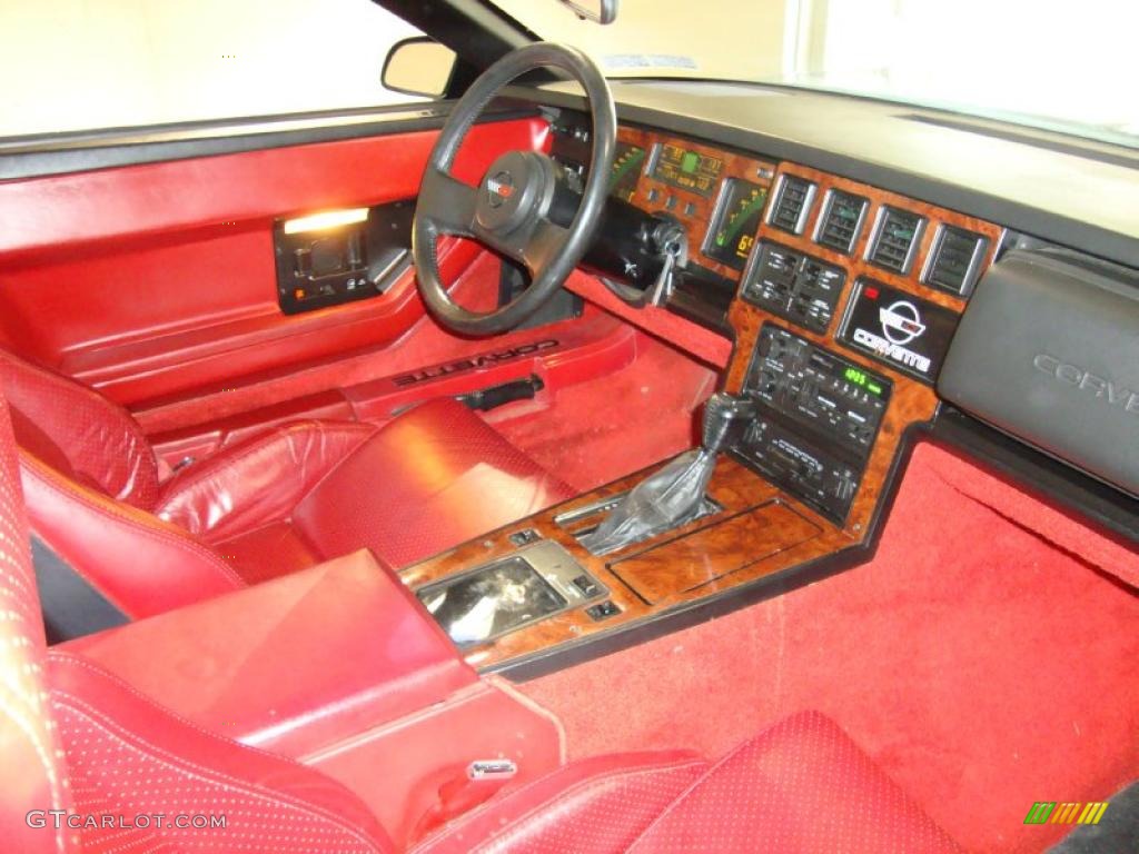 1985 Corvette Coupe - Black / Carmine Red photo #19