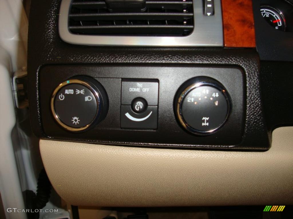 2008 Chevrolet Tahoe Hybrid 4x4 Controls Photo #43626150