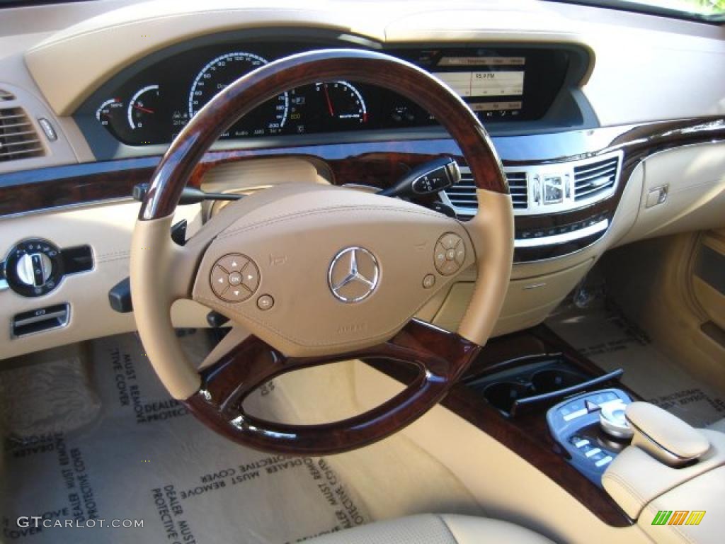2011 Mercedes-Benz S 63 AMG Sedan Cashmere/Savanah Dashboard Photo #43629576