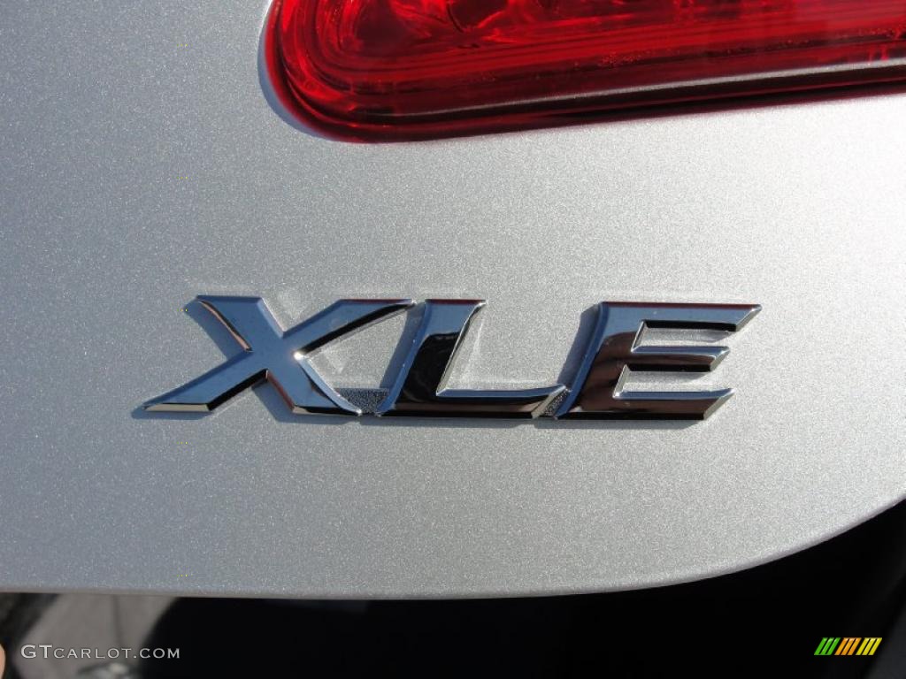 2011 Toyota Camry XLE V6 Marks and Logos Photo #43636880