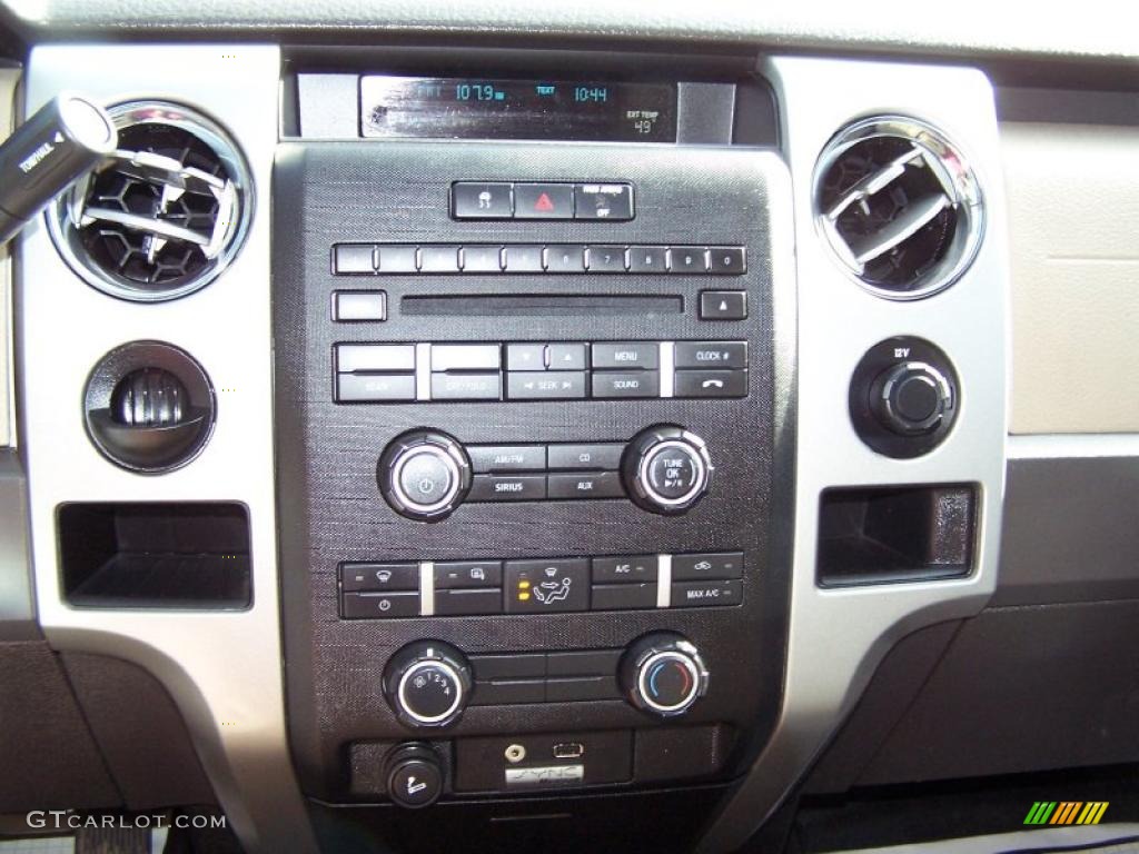2009 Ford F150 XLT SuperCab Controls Photo #43641212
