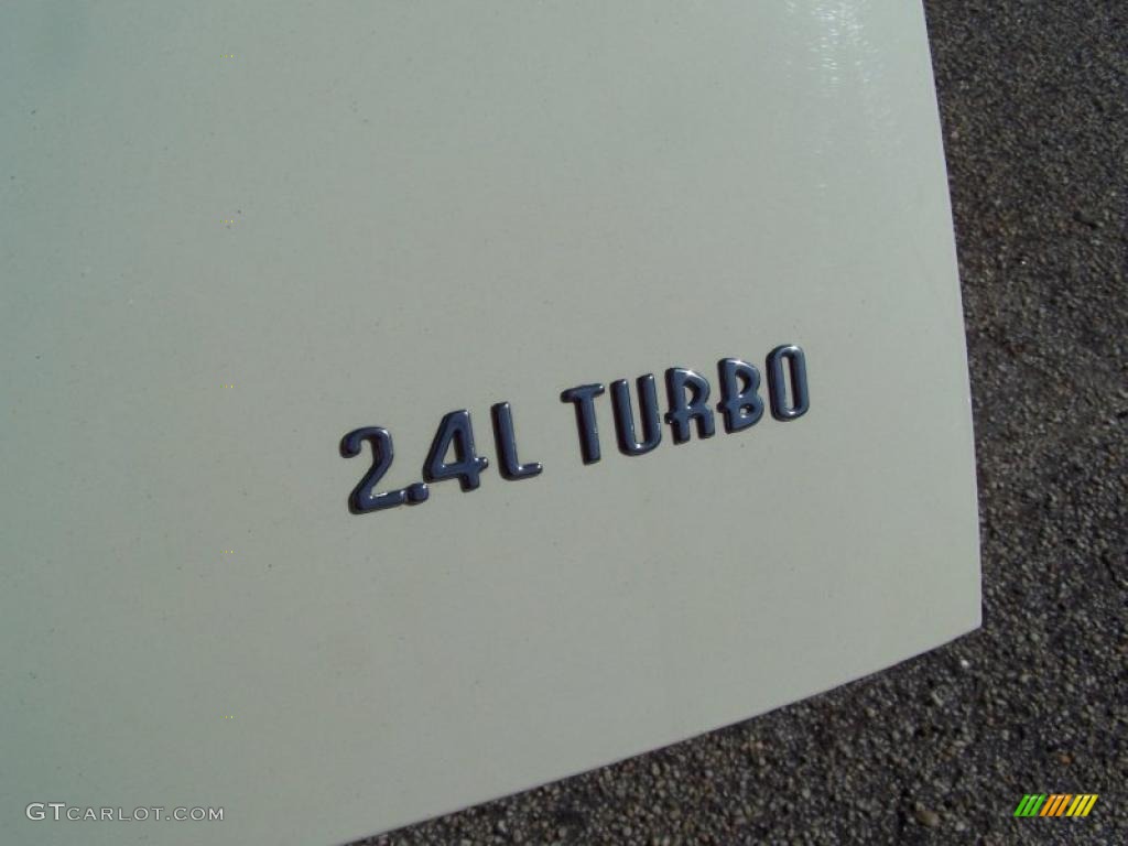 2006 Chrysler PT Cruiser Limited Marks and Logos Photo #43641828