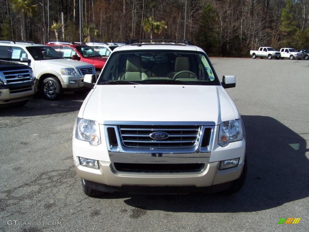 2010 Explorer Eddie Bauer - White Suede / Camel photo #2
