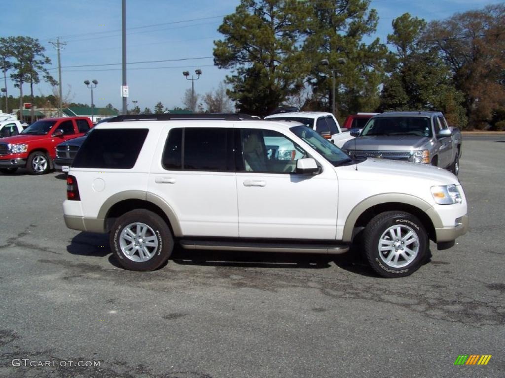 2010 Explorer Eddie Bauer - White Suede / Camel photo #4
