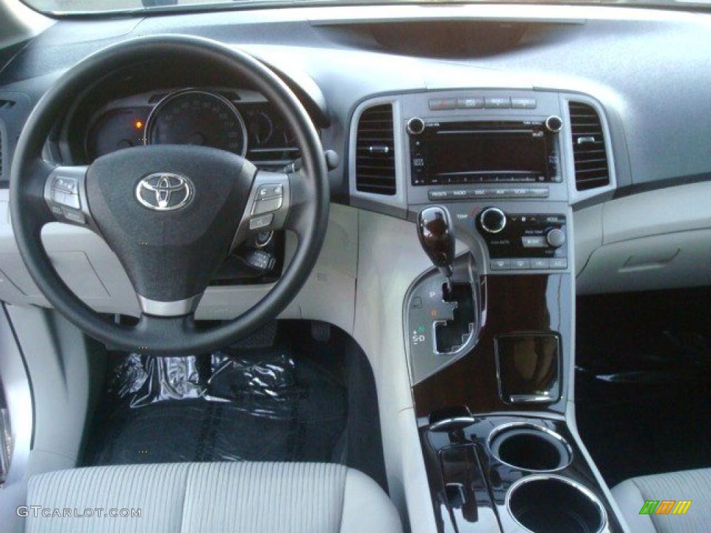 2010 Toyota Venza AWD Gray Dashboard Photo #43650259