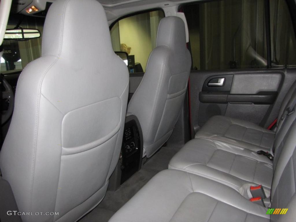 2003 Expedition XLT 4x4 - Laser Red Tinted Metallic / Flint Grey photo #12