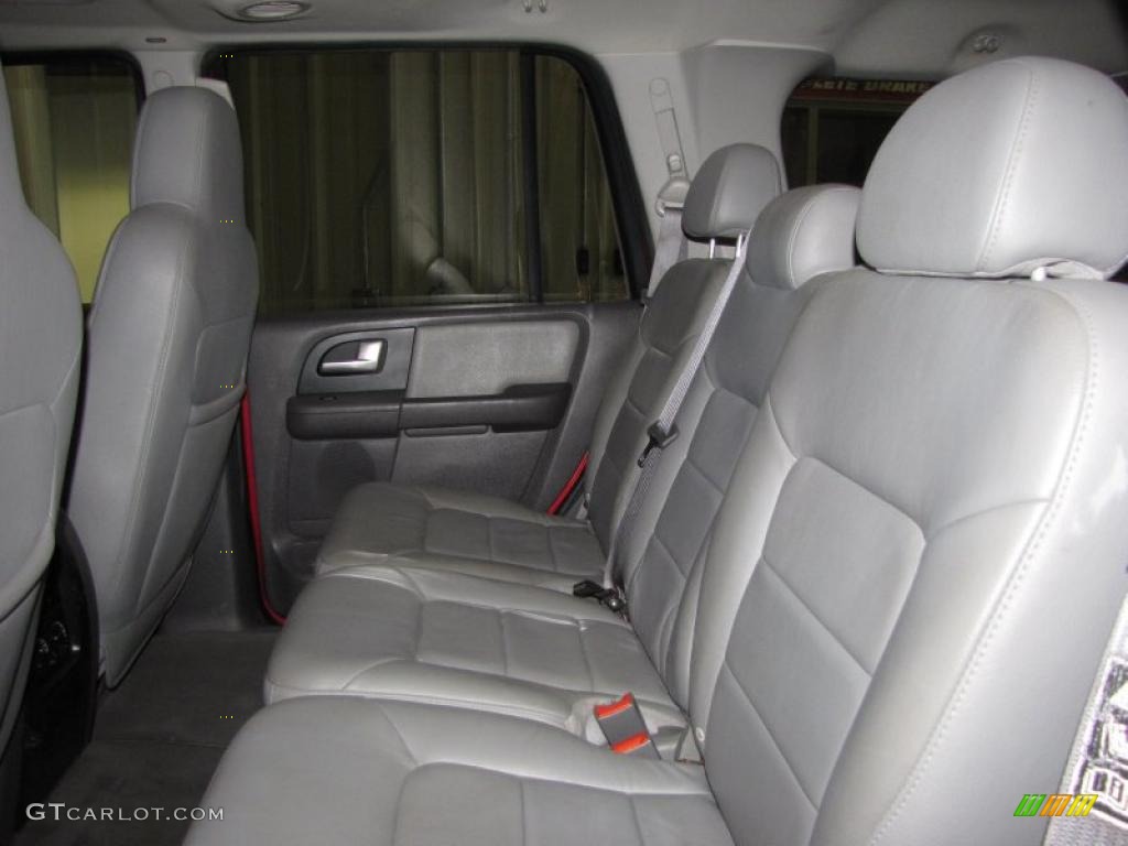 2003 Expedition XLT 4x4 - Laser Red Tinted Metallic / Flint Grey photo #13