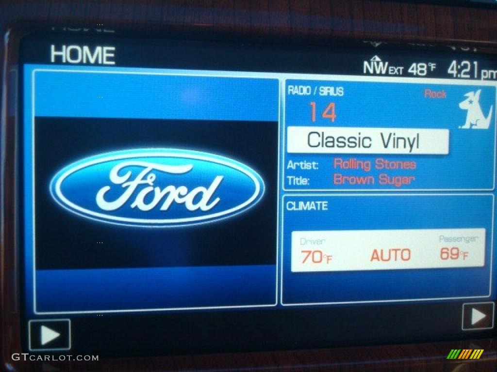 2010 F150 Lariat SuperCrew 4x4 - Dark Blue Pearl Metallic / Medium Stone photo #21