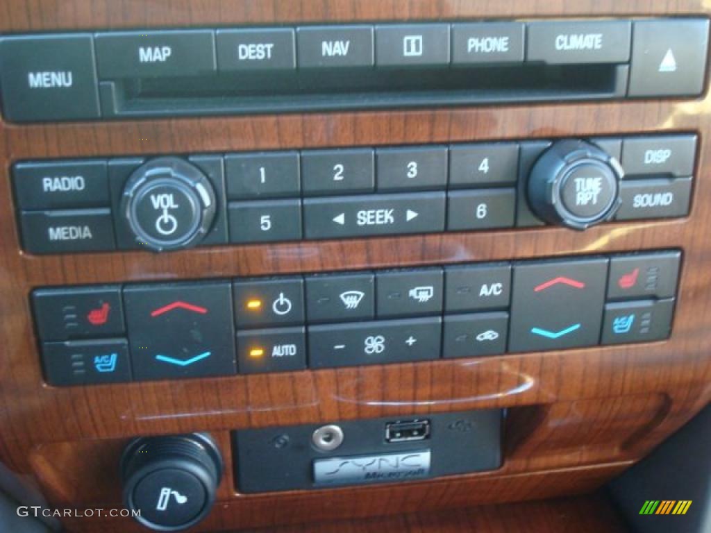 2010 F150 Lariat SuperCrew 4x4 - Dark Blue Pearl Metallic / Medium Stone photo #23