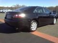 Black - Camry XLE Photo No. 16