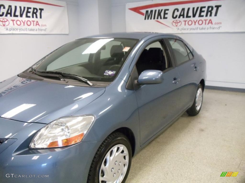 2010 Yaris Sedan - Pacific Blue Metallic / Dark Charcoal photo #5