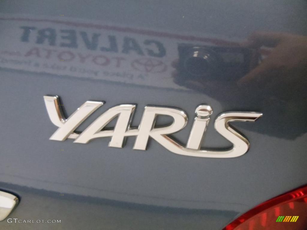 2010 Yaris Sedan - Pacific Blue Metallic / Dark Charcoal photo #9