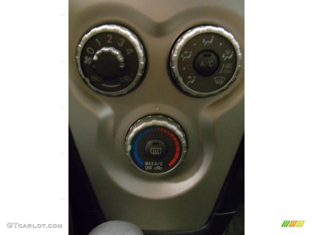 2010 Yaris Sedan - Pacific Blue Metallic / Dark Charcoal photo #18