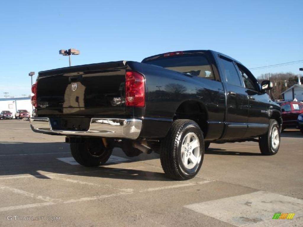 2007 Ram 1500 SLT Quad Cab 4x4 - Brilliant Black Crystal Pearl / Medium Slate Gray photo #3