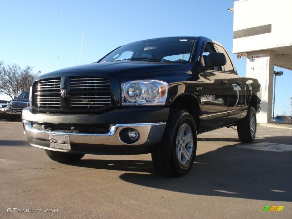 2007 Ram 1500 SLT Quad Cab 4x4 - Brilliant Black Crystal Pearl / Medium Slate Gray photo #7