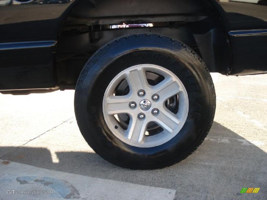 2007 Ram 1500 SLT Quad Cab 4x4 - Brilliant Black Crystal Pearl / Medium Slate Gray photo #29