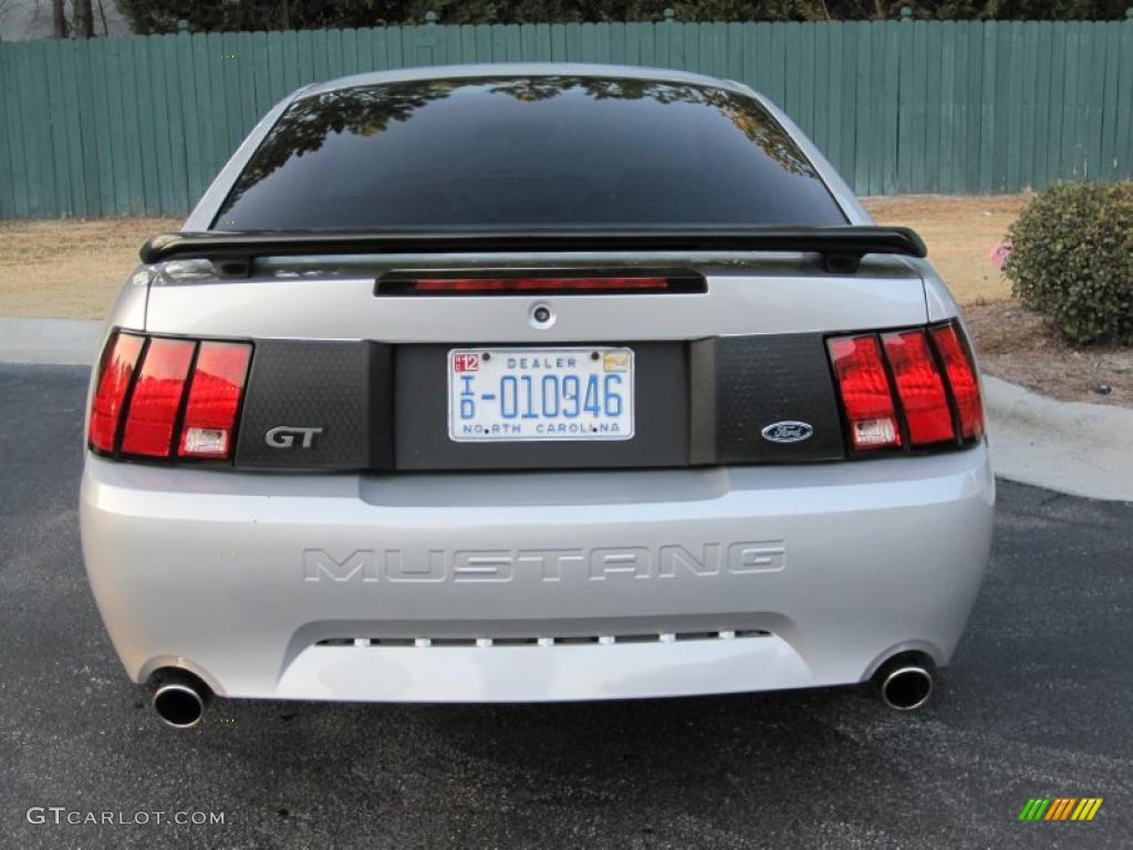 2003 Mustang GT Coupe - Silver Metallic / Medium Graphite photo #15