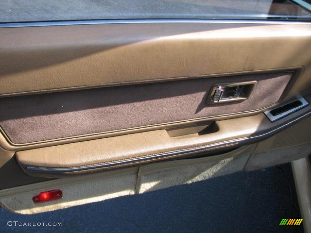 1986 Nissan 300ZX Coupe Beige Door Panel Photo #43685596