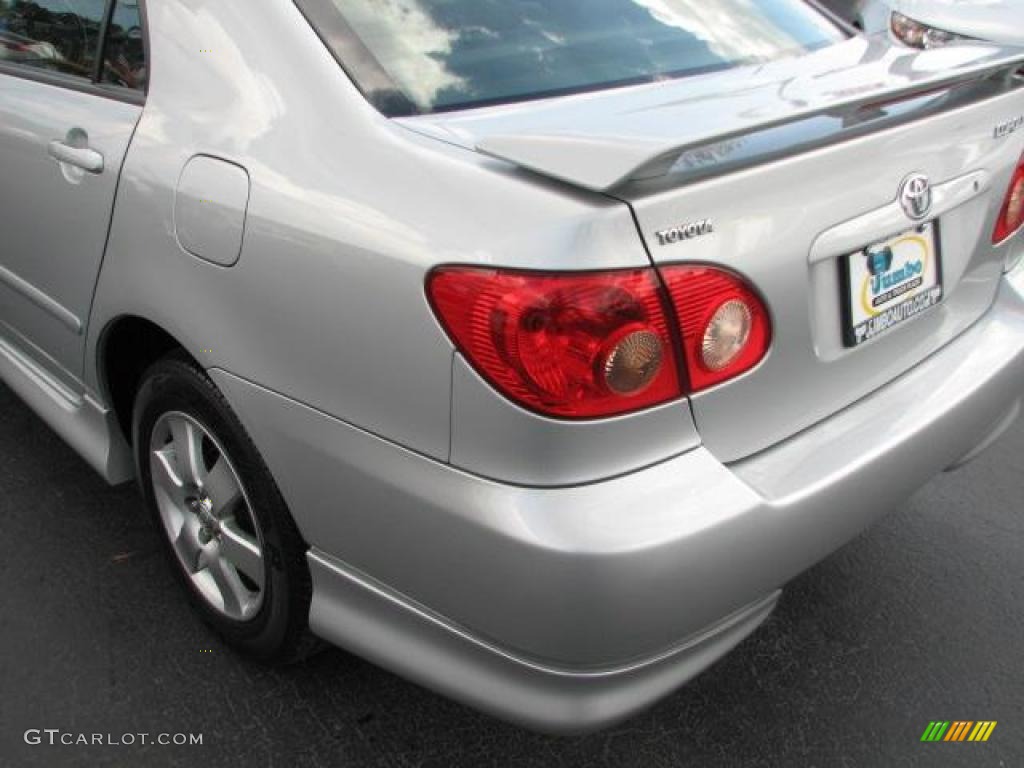 2005 Corolla S - Silver Streak Mica / Black photo #7