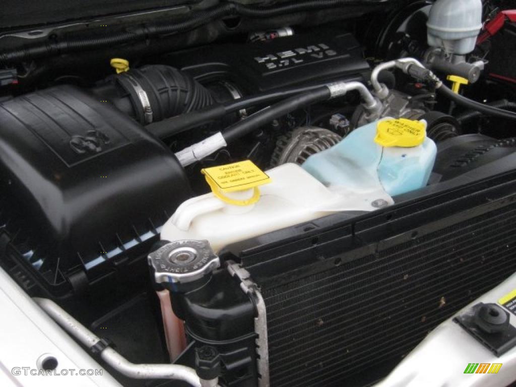 2006 Dodge Ram 1500 Laramie Mega Cab 5.7 Liter HEMI OHV 16-Valve V8 Engine Photo #43688448