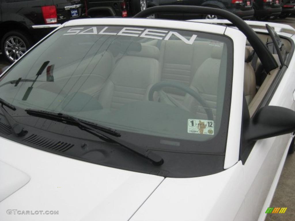 2001 Mustang GT Convertible - Oxford White / Medium Parchment photo #60