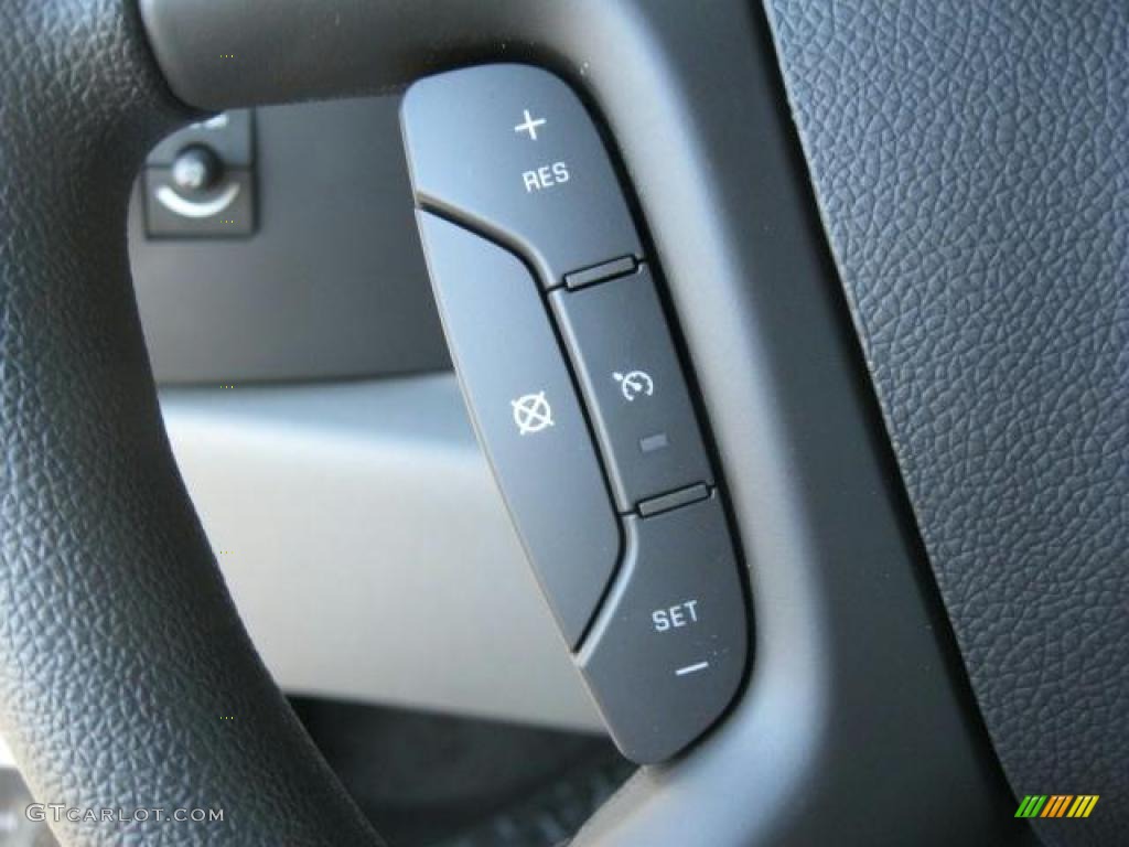 2011 Silverado 1500 LS Crew Cab - Sheer Silver Metallic / Dark Titanium photo #9
