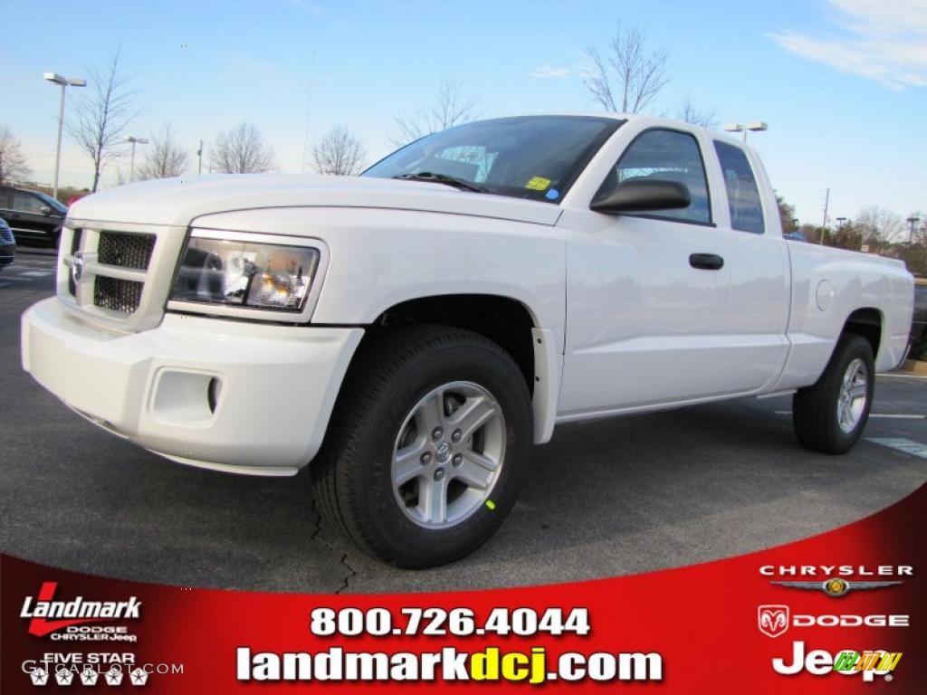 2011 Dakota Big Horn Extended Cab - Bright White / Dark Slate Gray/Medium Slate Gray photo #1