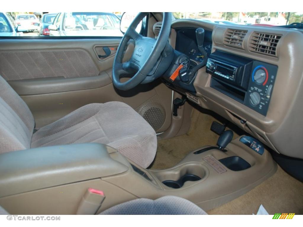 1995 Blazer 4x4 - White / Brown photo #25