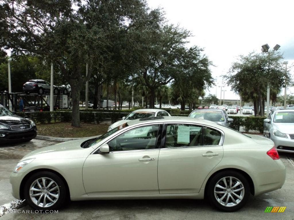 2007 G 35 Sedan - Serengeti Sand Metallic / Wheat Beige photo #10