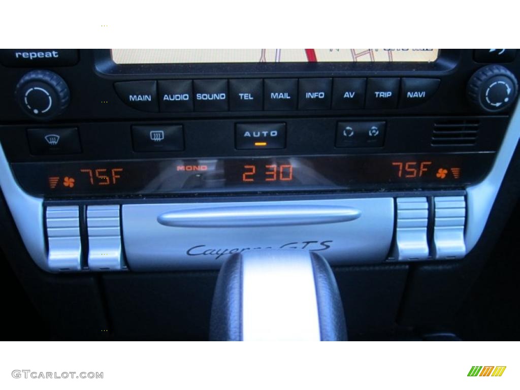 2008 Porsche Cayenne GTS Controls Photo #43725532