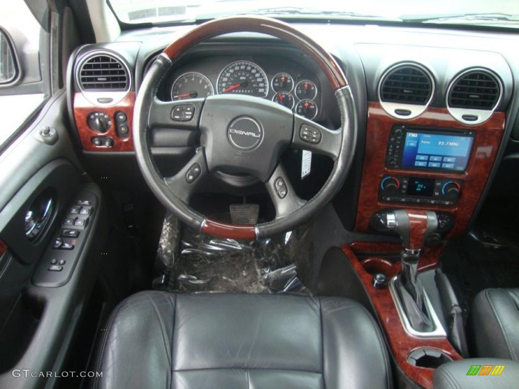 2006 GMC Envoy XL Denali 4x4 Ebony Black Dashboard Photo #43730424