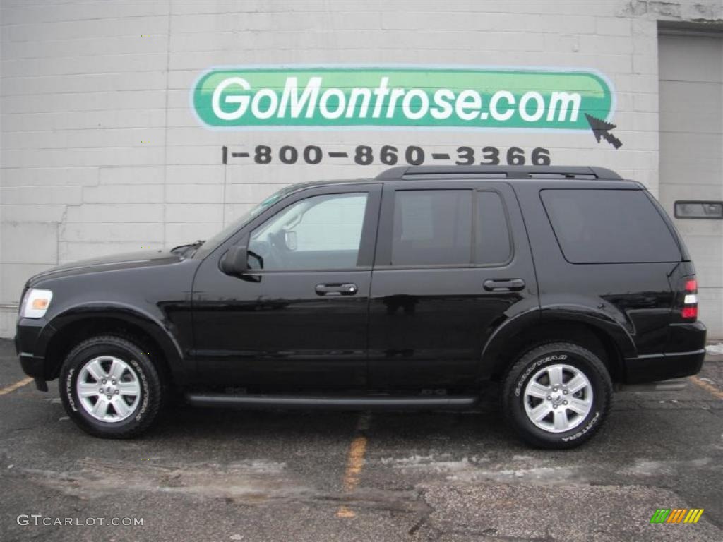 2010 Explorer XLT 4x4 - Black / Black photo #3