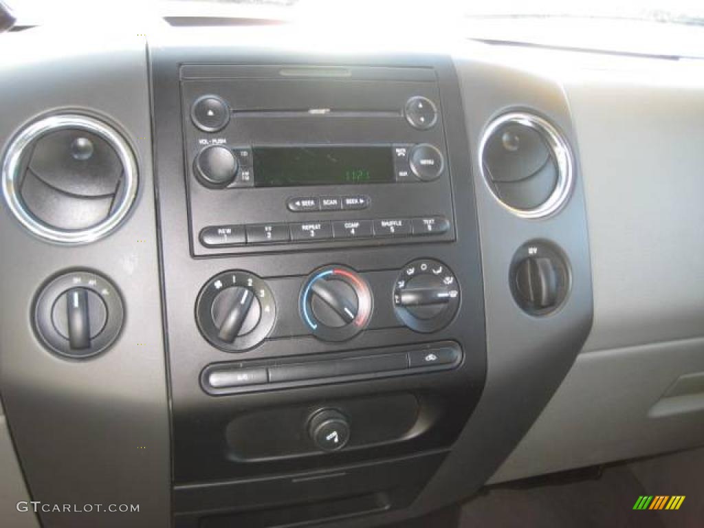 2004 F150 XLT SuperCab 4x4 - Bright Red / Dark Flint photo #16