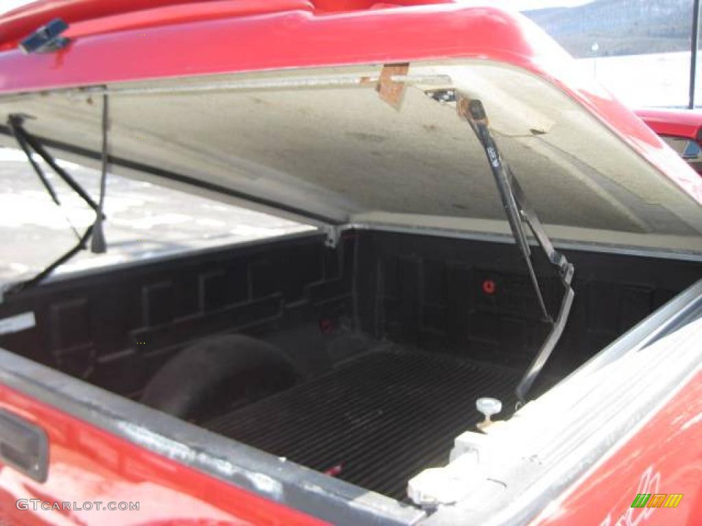 2004 F150 XLT SuperCab 4x4 - Bright Red / Dark Flint photo #17