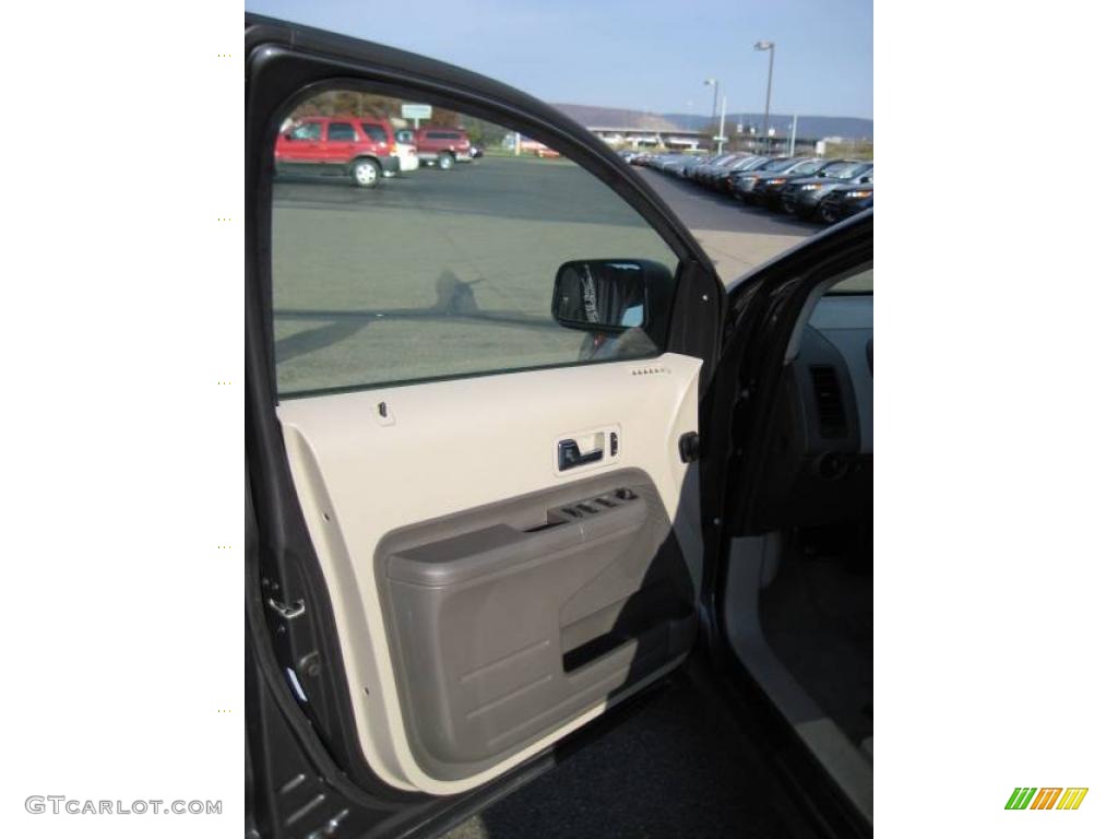 2007 Edge SE AWD - Carbon Metallic / Medium Light Stone photo #19